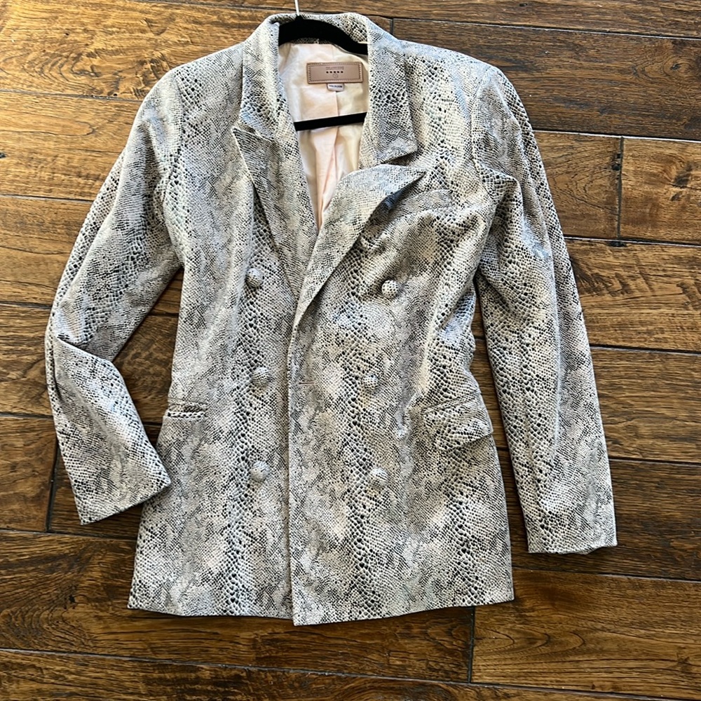 Blank nyc blazer snakeskin look size small